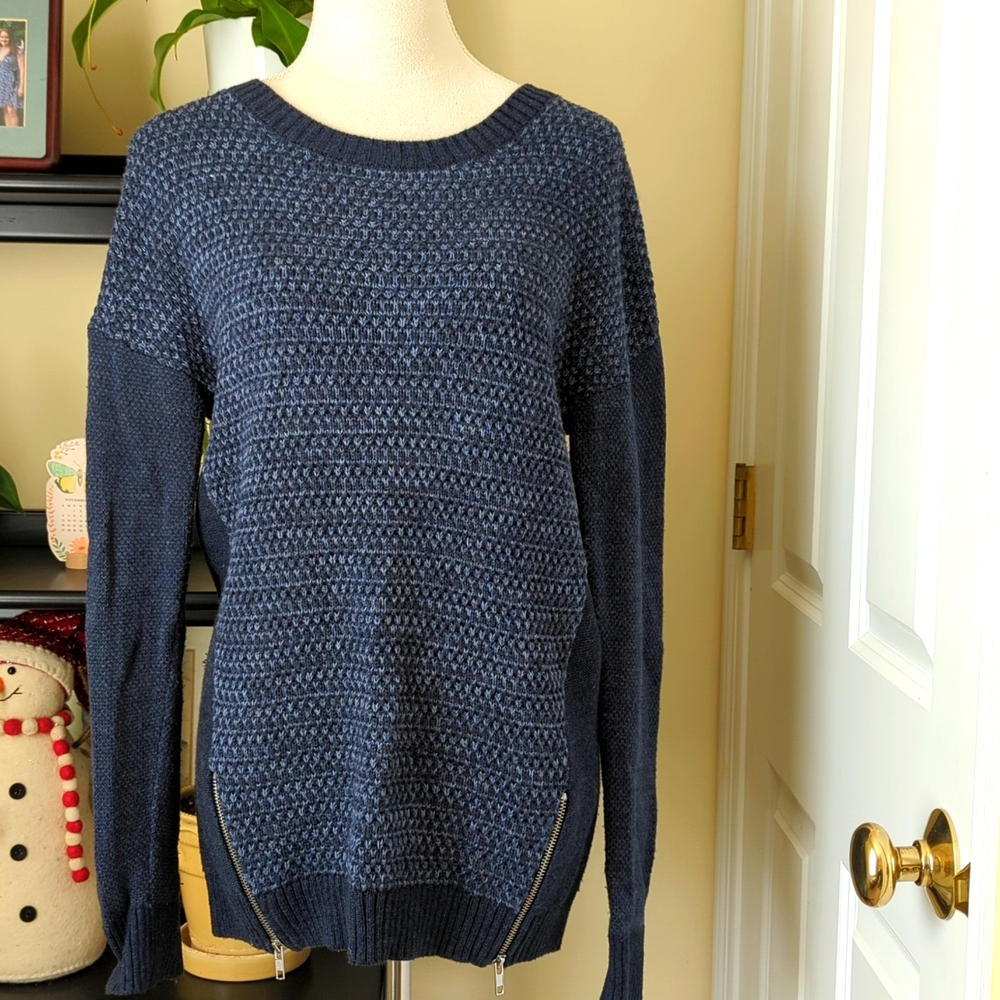 Banana republic sweater